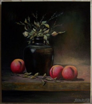 Три персики